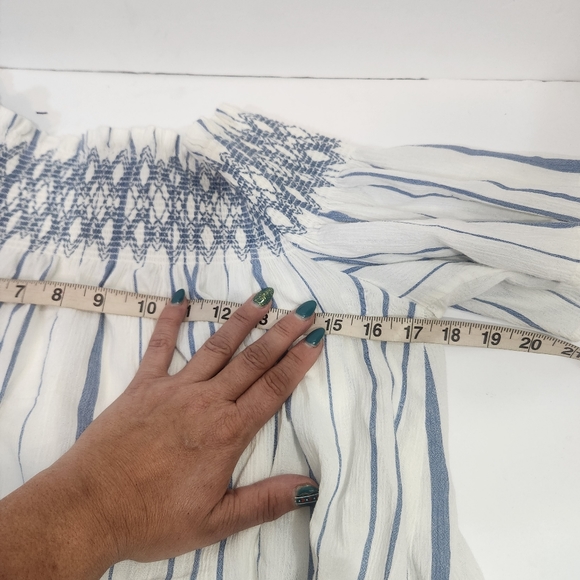 4x$25 1. State off the shoulder striped white top size medium - Picture 5 of 10